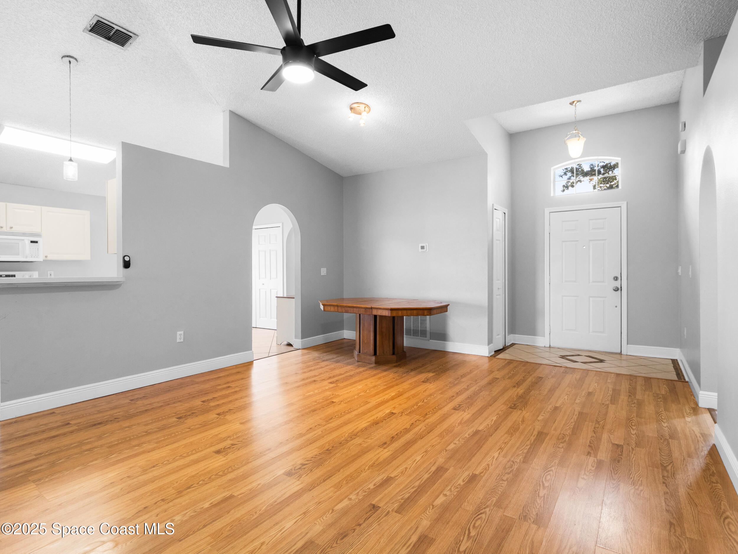 1106 White Oak Circle