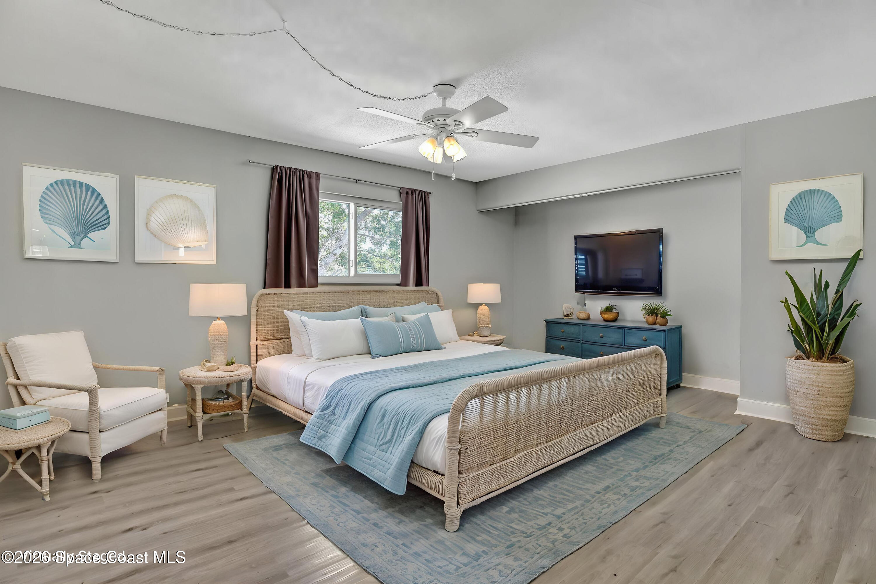 2554 Demaret Drive 303a