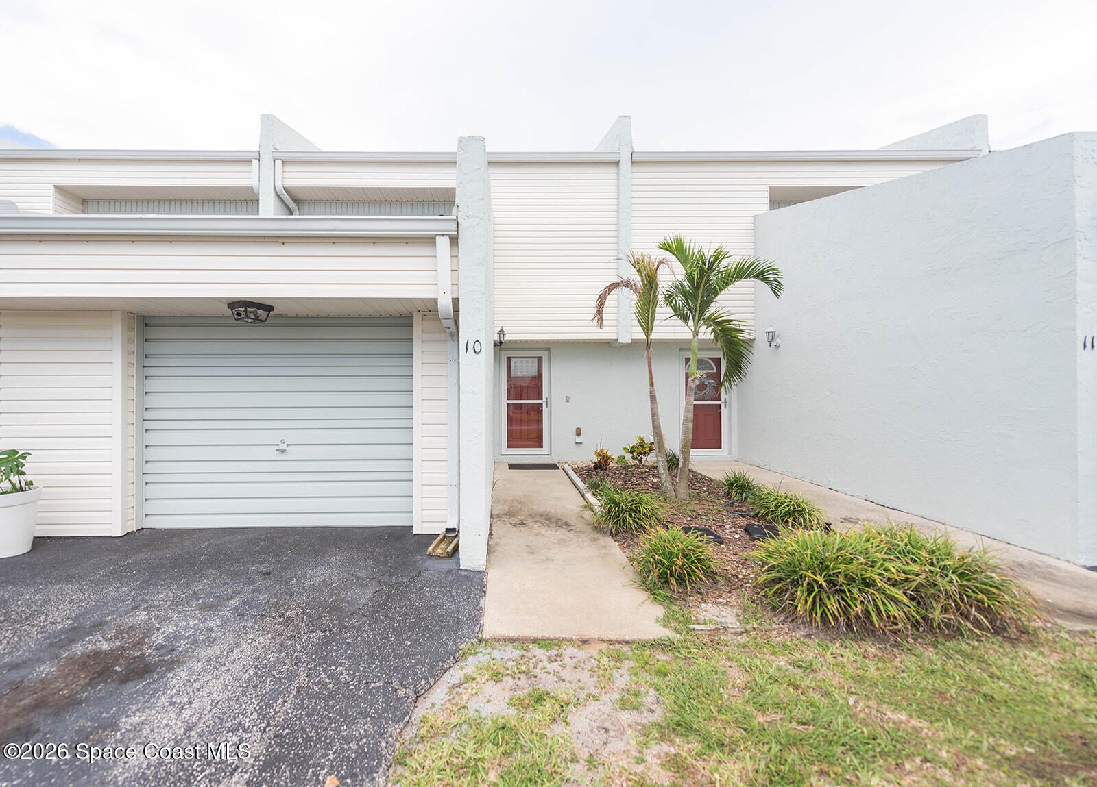 810 Poinsetta Drive 10