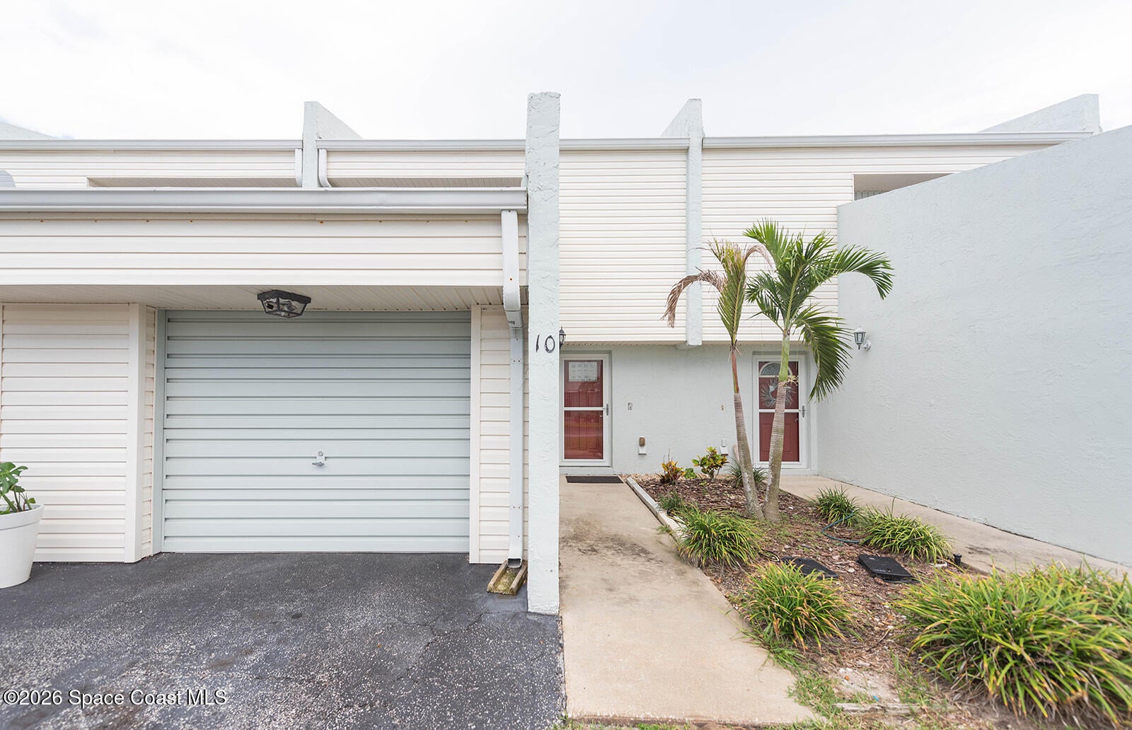 810 Poinsetta Drive 10