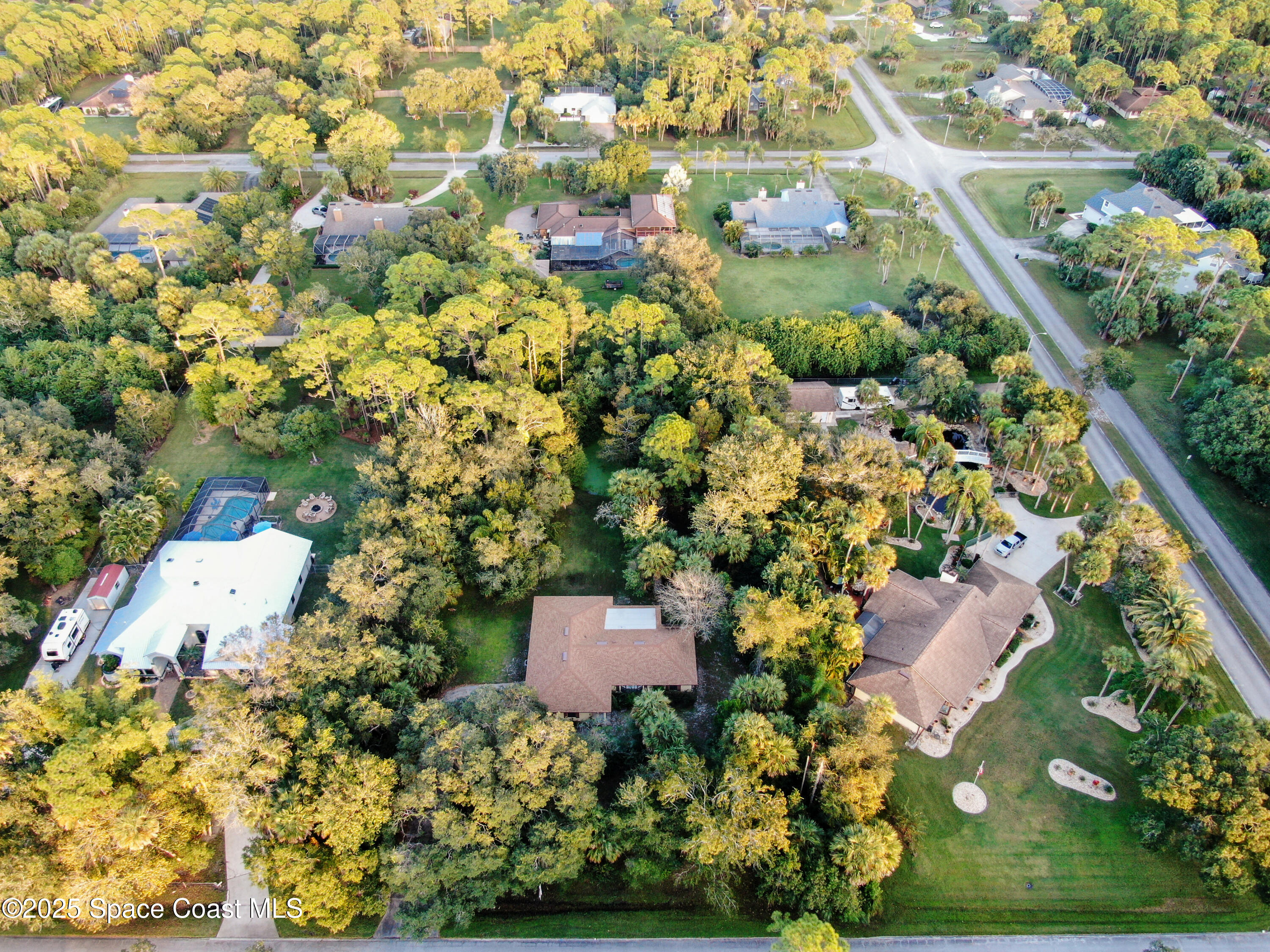 1812 Live Oak Drive N