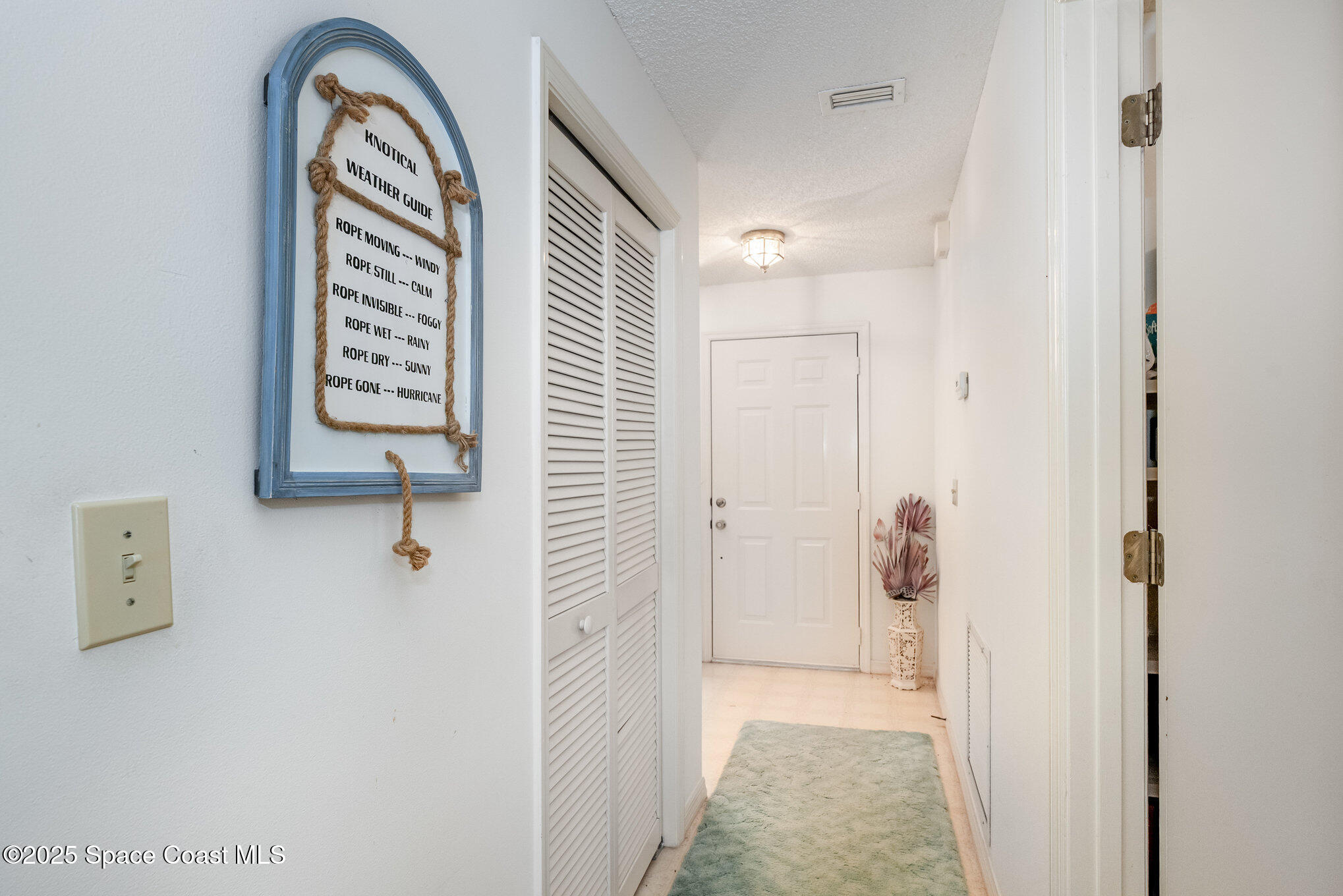 1812 Live Oak Drive N