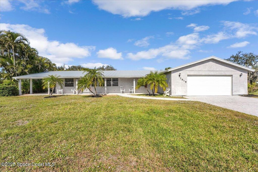 Photo of 7618 133rd Square, Sebastian, FL 32958 (MLS # 1054261)