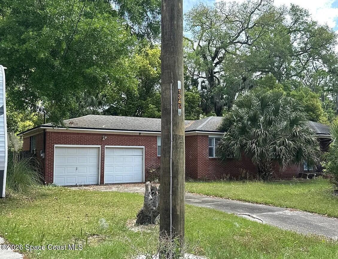 1353 Live Oak Lane