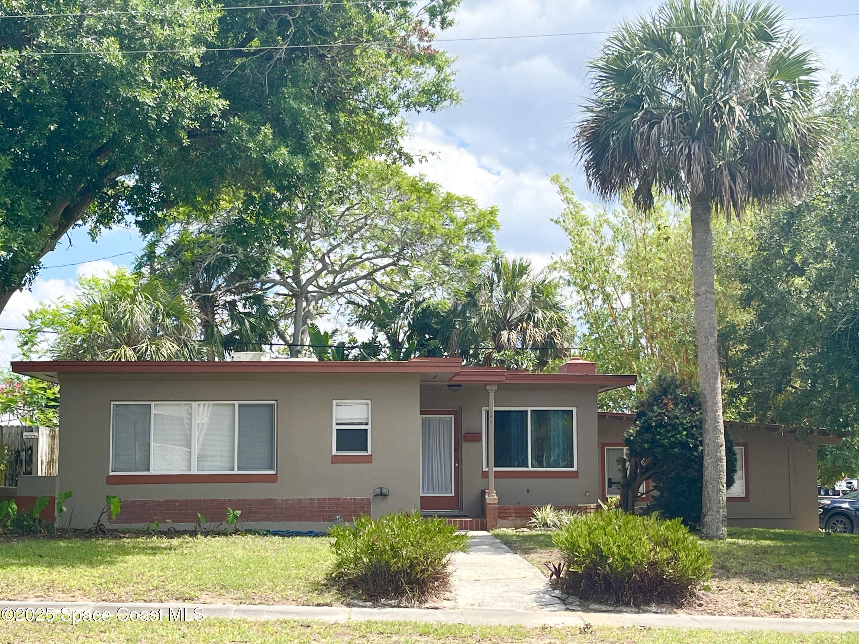 141 Valencia Road