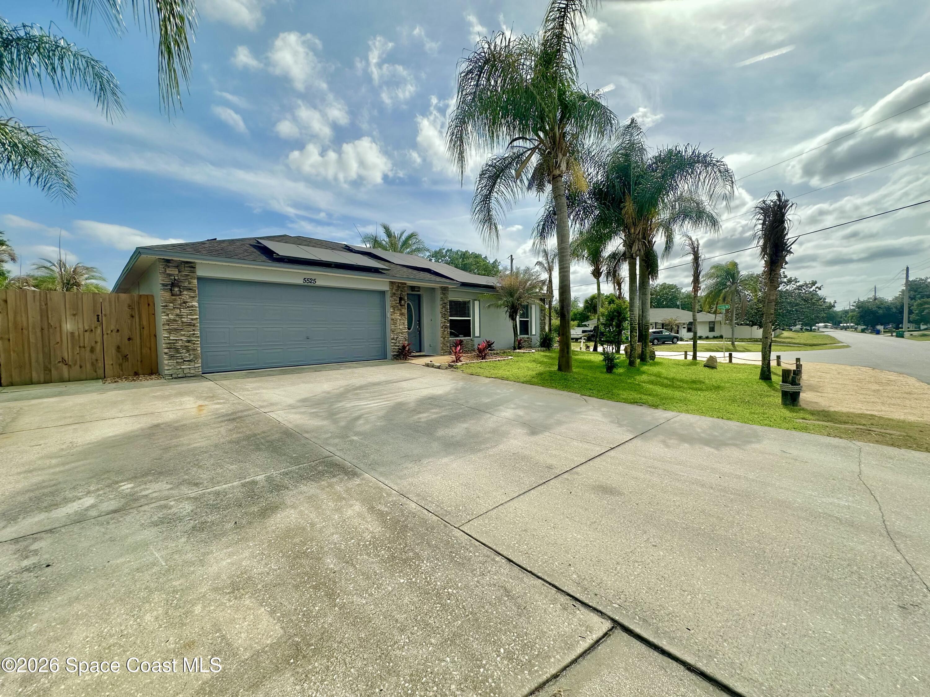 5525 Fairbridge Street