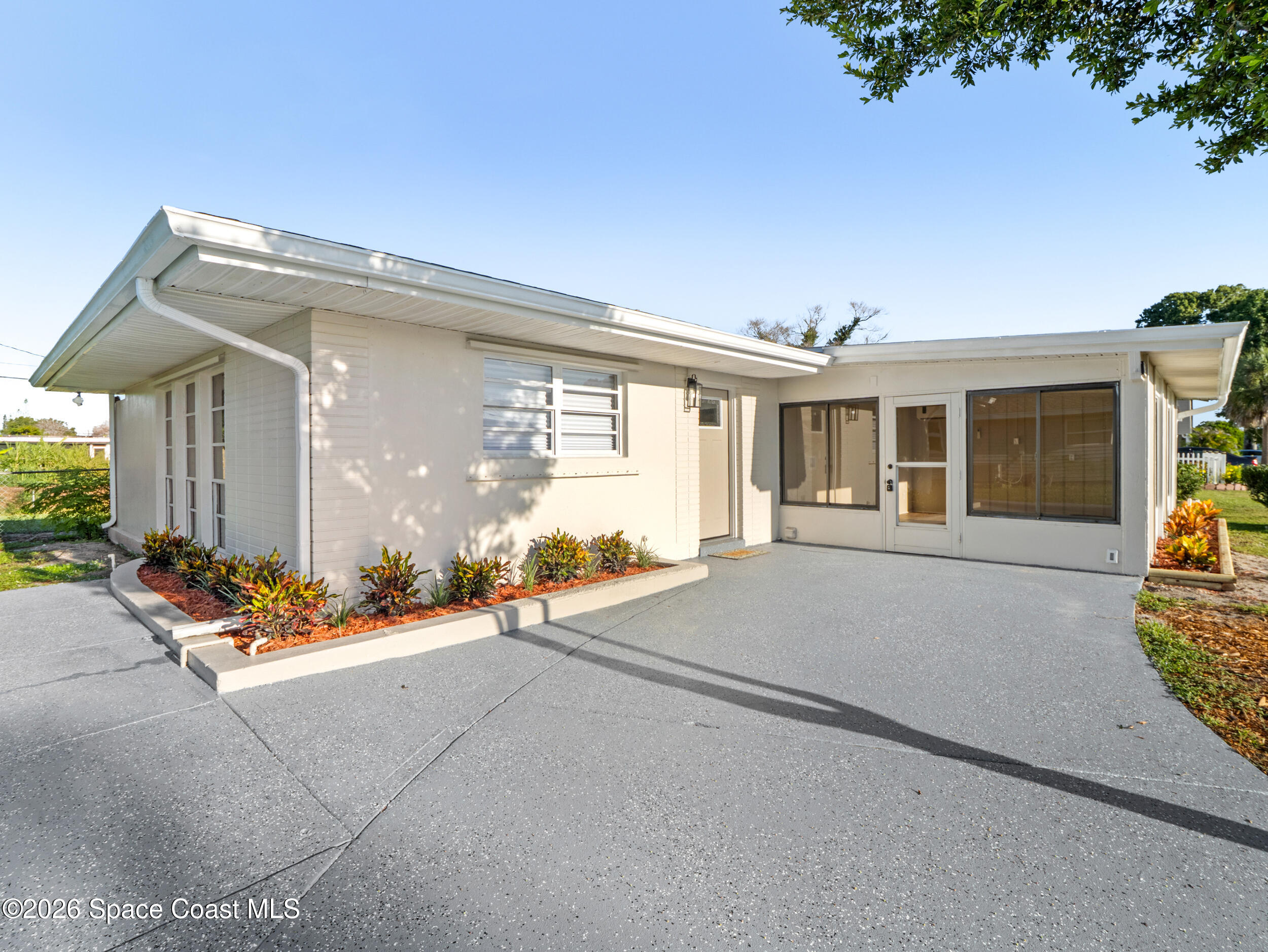 736 Badger Drive NE