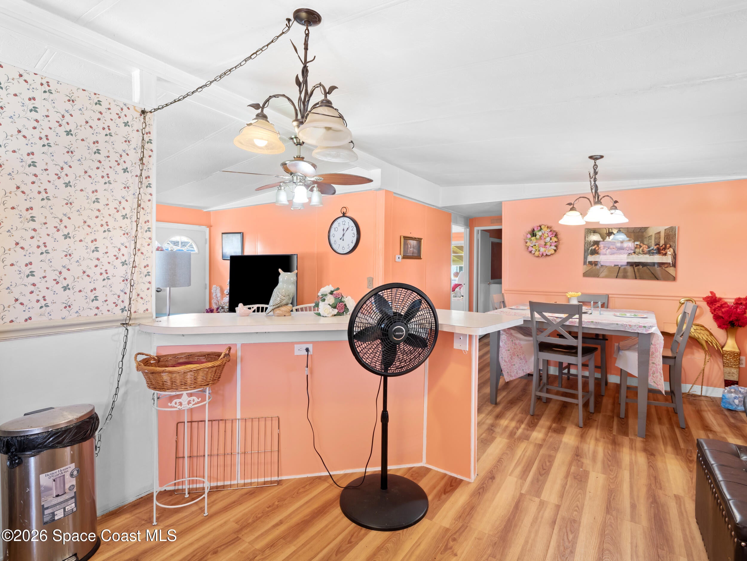 1919 Live Oak Street NE