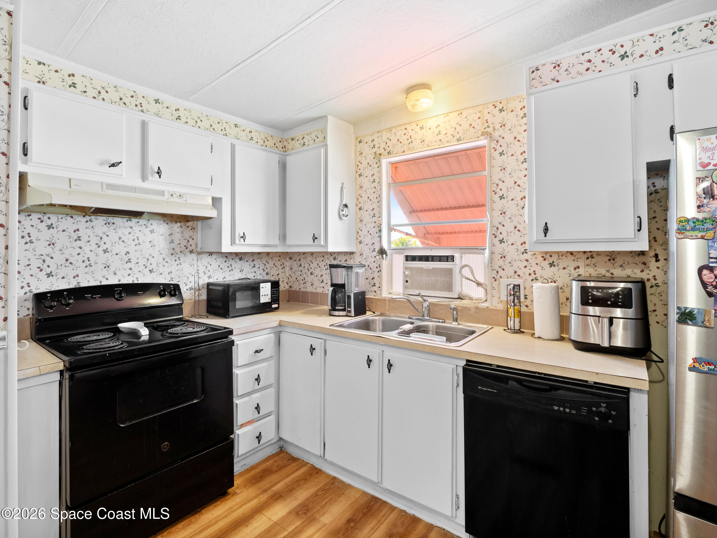 1919 Live Oak Street NE