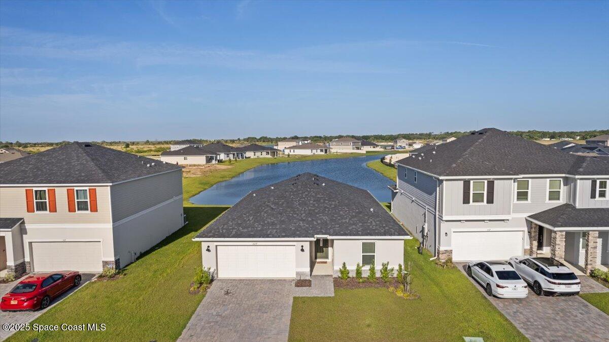 Photo 1 of 58 — 527 Glaspell Circle SE, Palm Bay, FL 32909