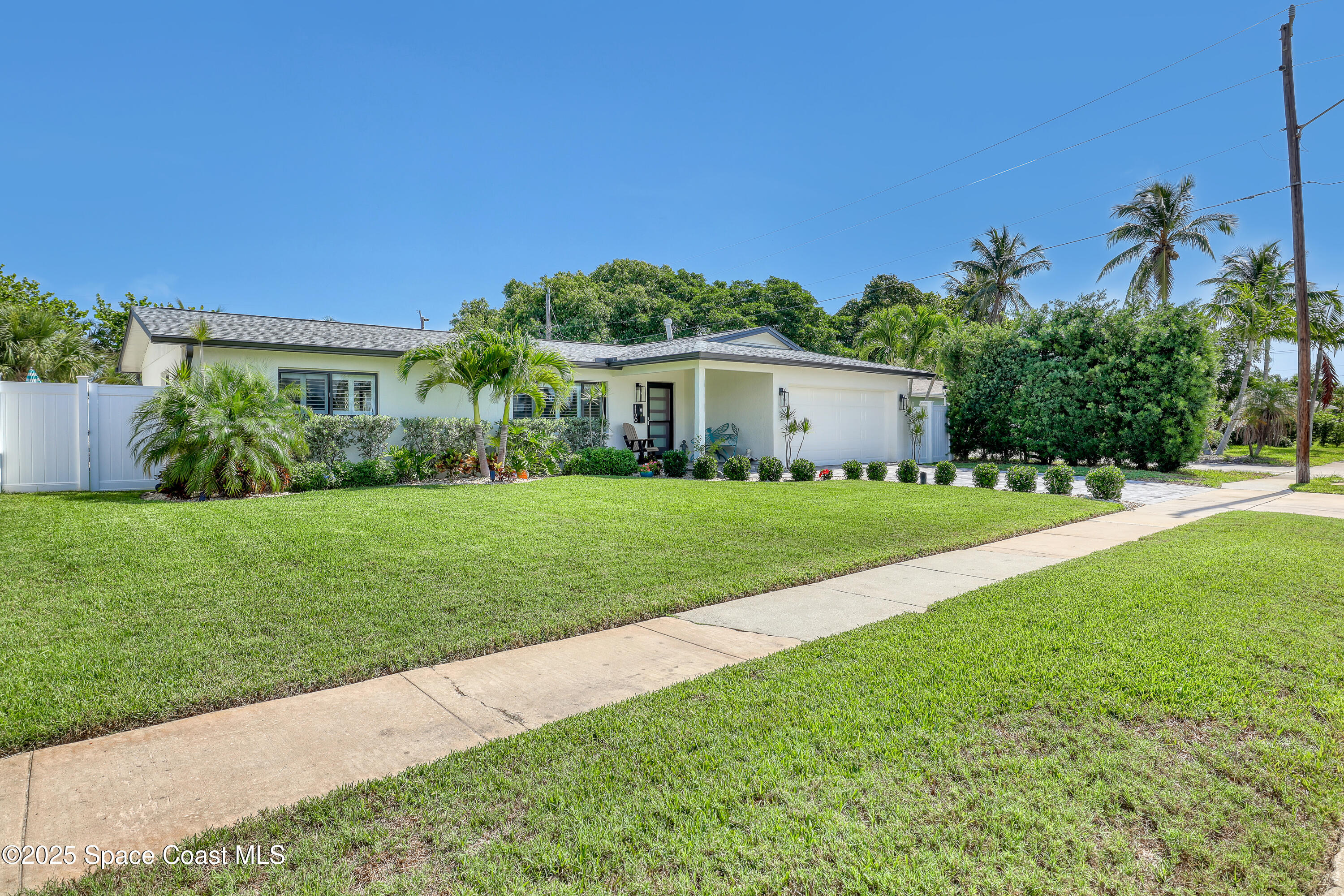 1190 Yacht Club Boulevard