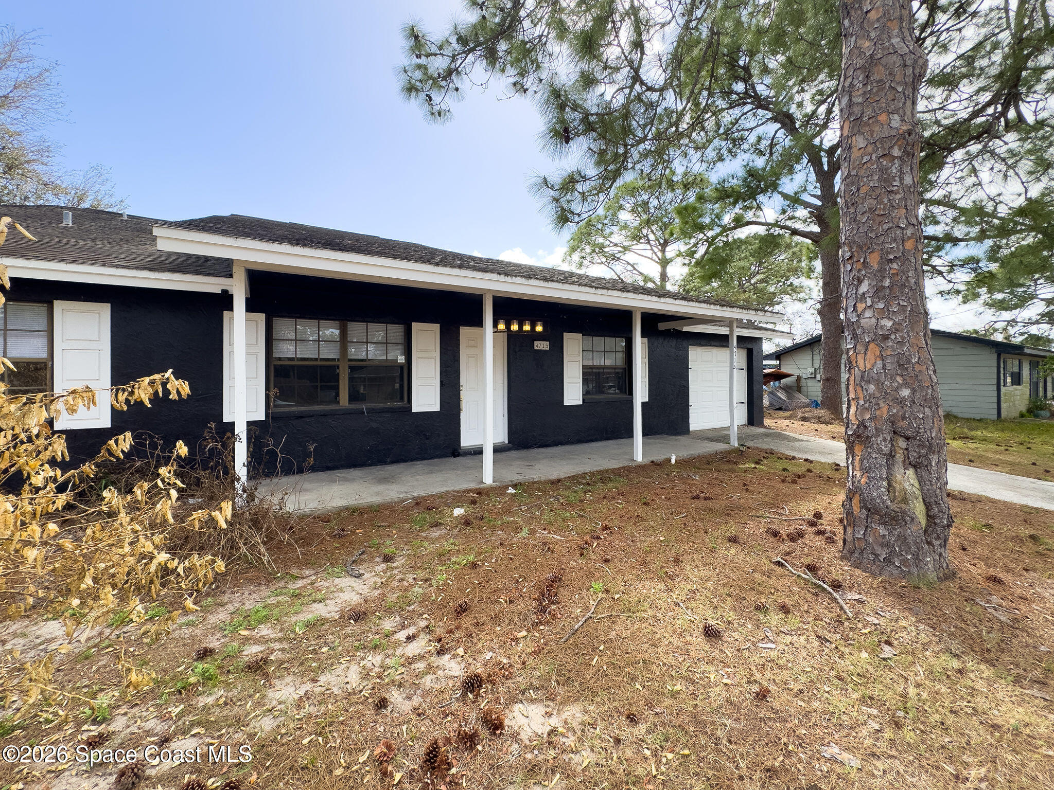 4715 Greenhill Street