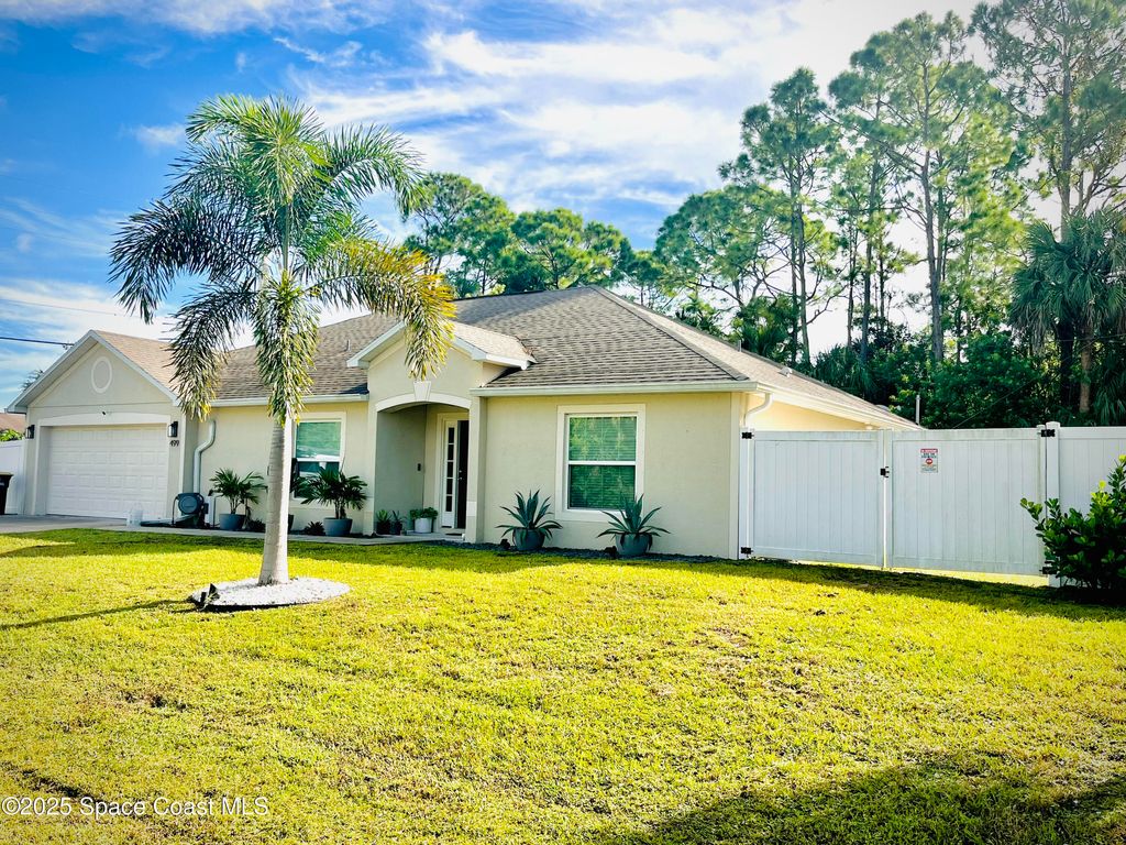Photo of 499 Bayard Avenue NE, Palm Bay, FL 32907 (MLS # 1059191)
