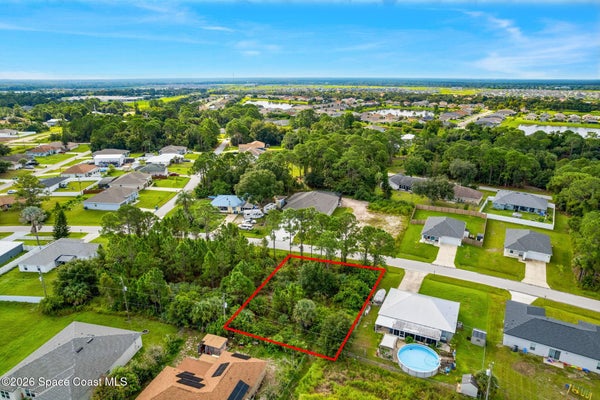 1363 WASHBURN ST SE, PALM BAY, FL 32909 - Image ee977b758aa59d4fe4eef607b654c2c5/2143645182