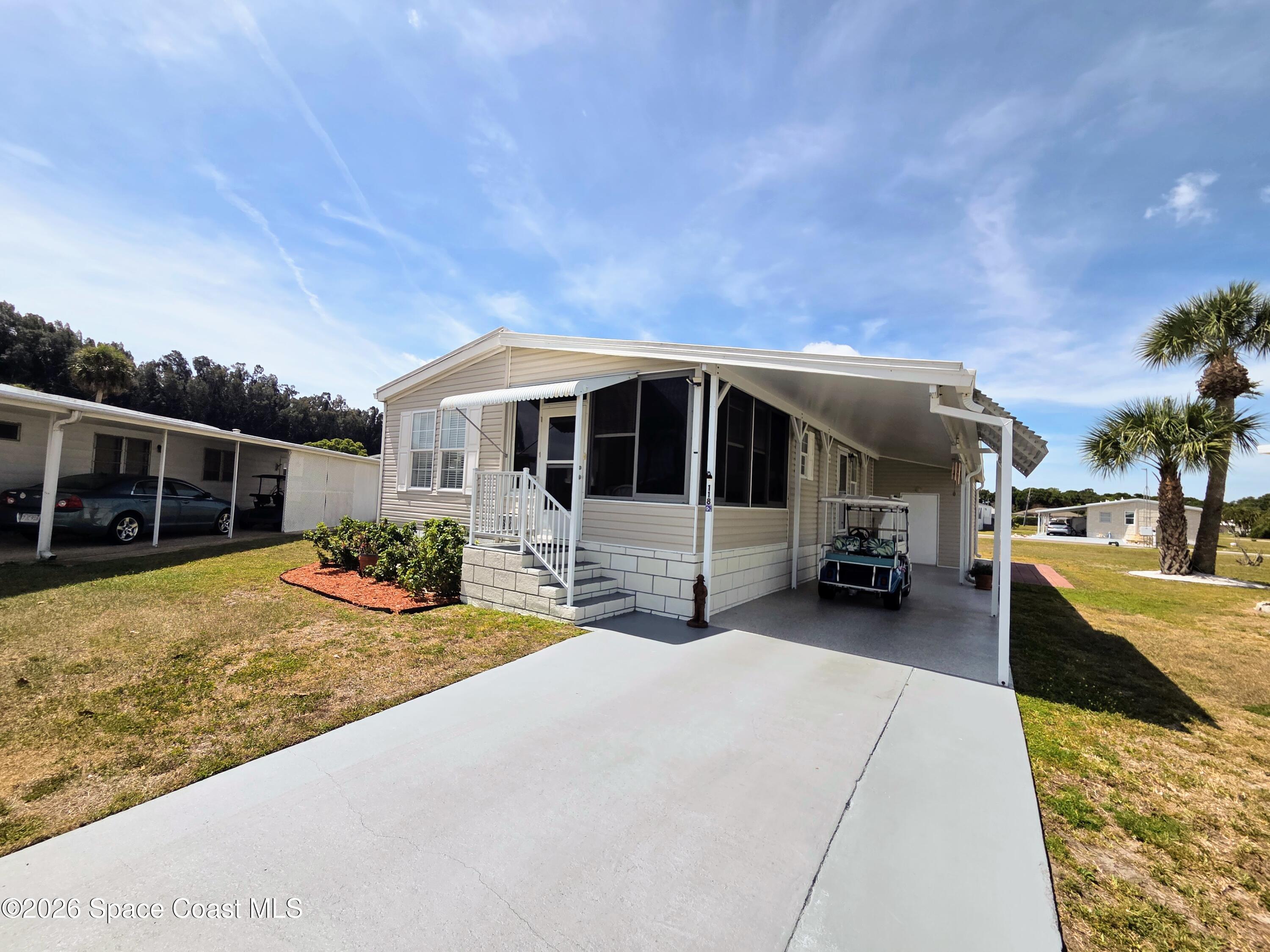 118 Holiday Park Boulevard NE