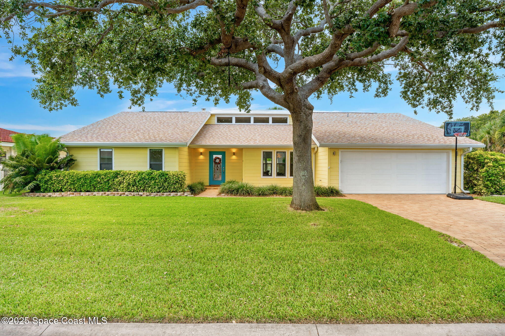 33 Yawl Drive