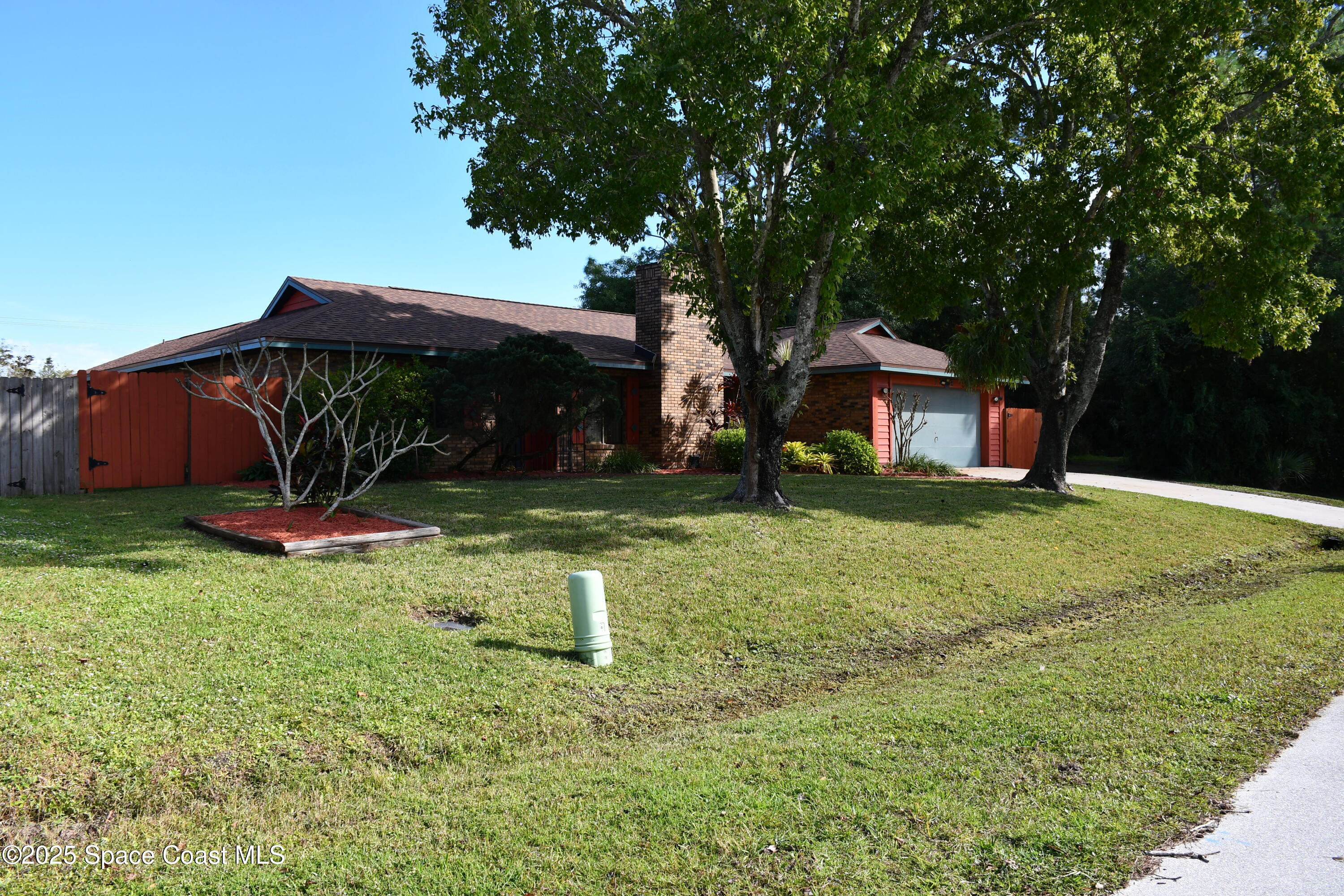 1273 Roslyn Avenue NW