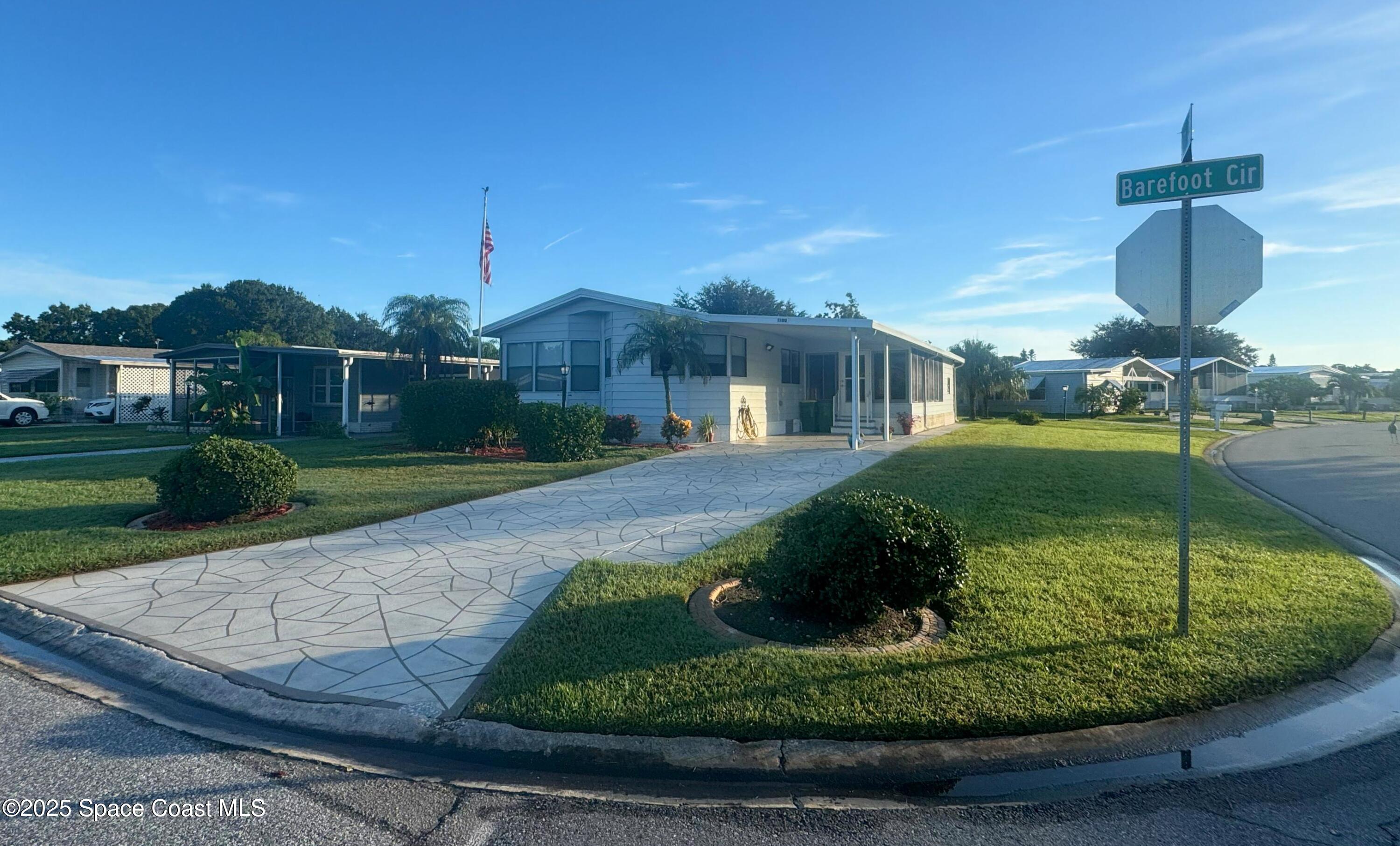 1300 Barefoot Circle