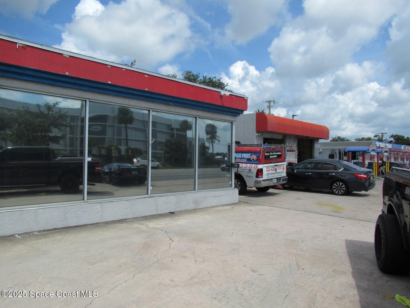914 N Harbor City Boulevard