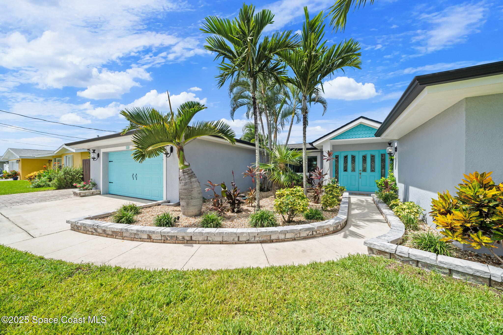 320 Diana Boulevard