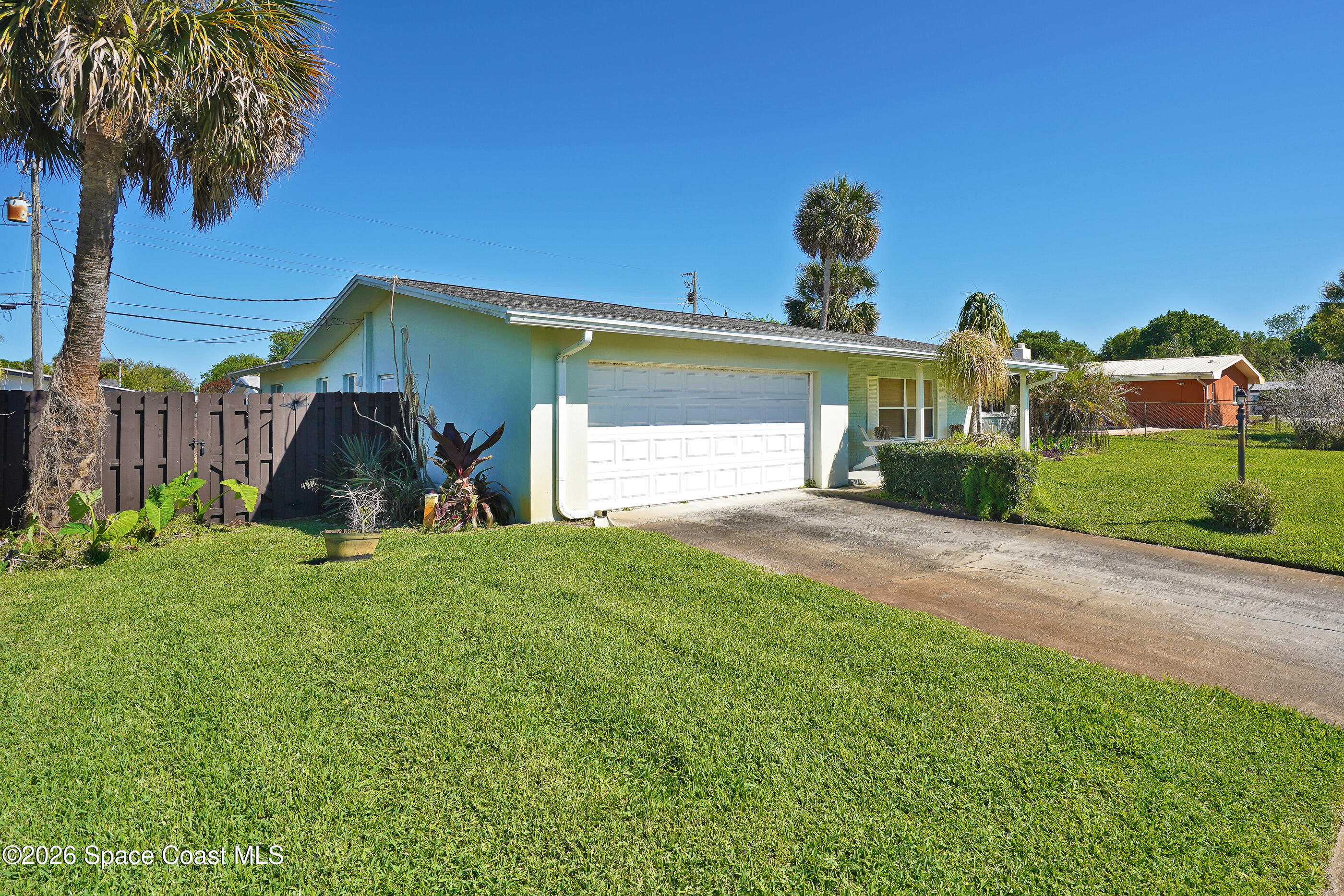 3508 W Roundtree Drive