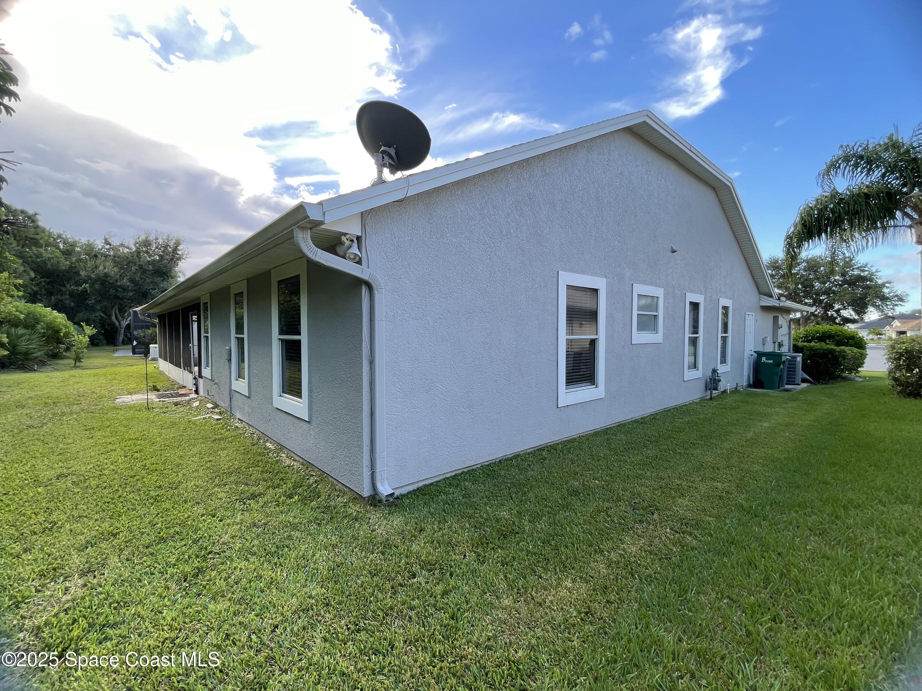 977 Somerset Lane