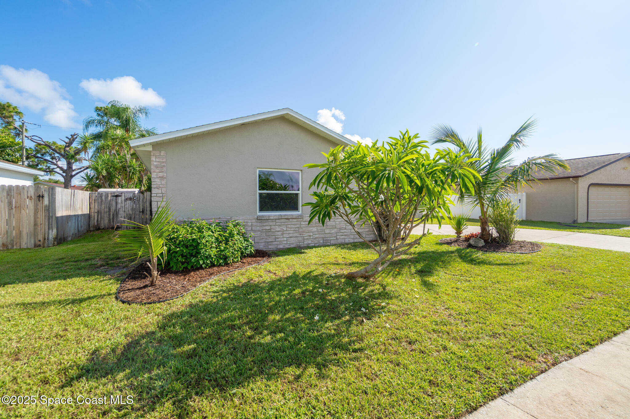 2890 College View Drive