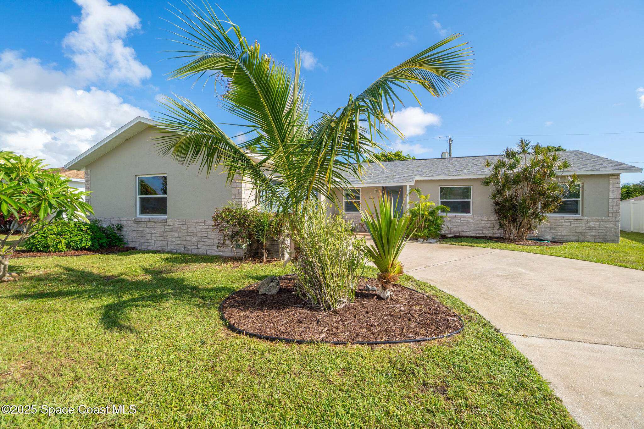 2890 College View Drive