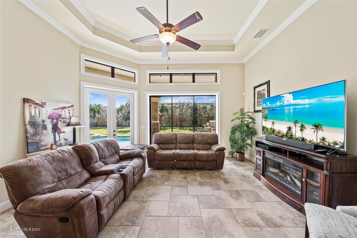 906 Casa Dolce Casa Circle