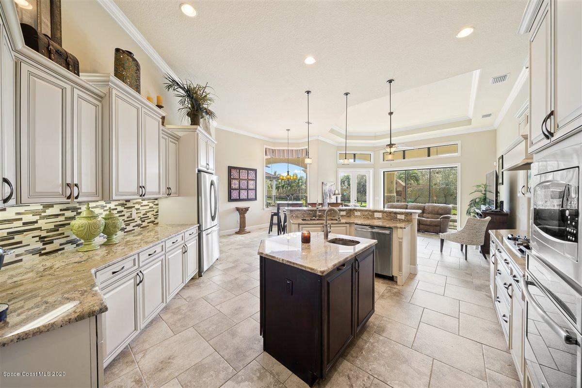 906 Casa Dolce Casa Circle