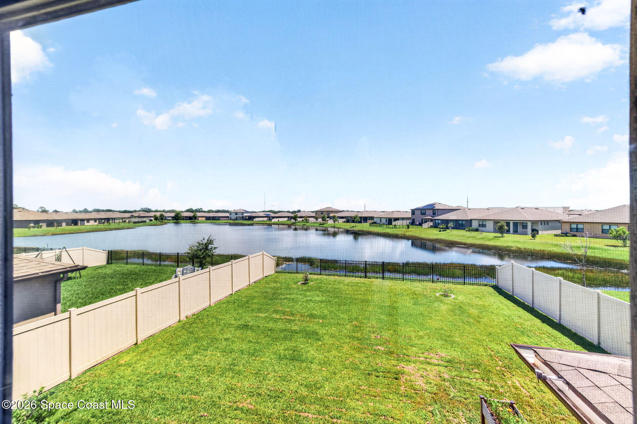 1864 Capital Drive SE