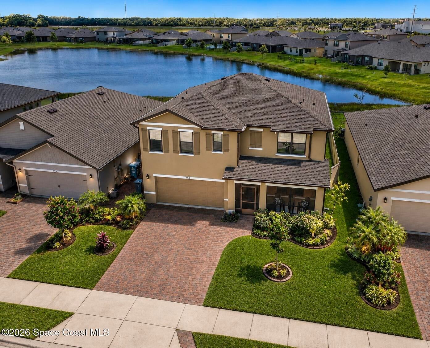 1864 Capital Drive SE