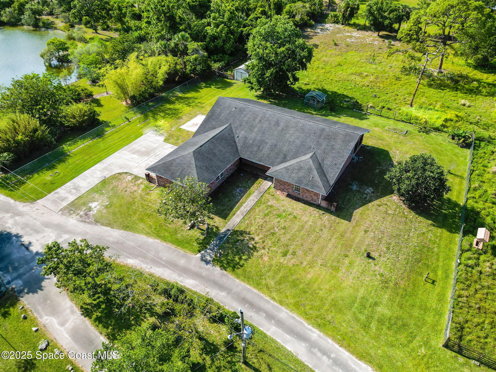 4950 Country Place
