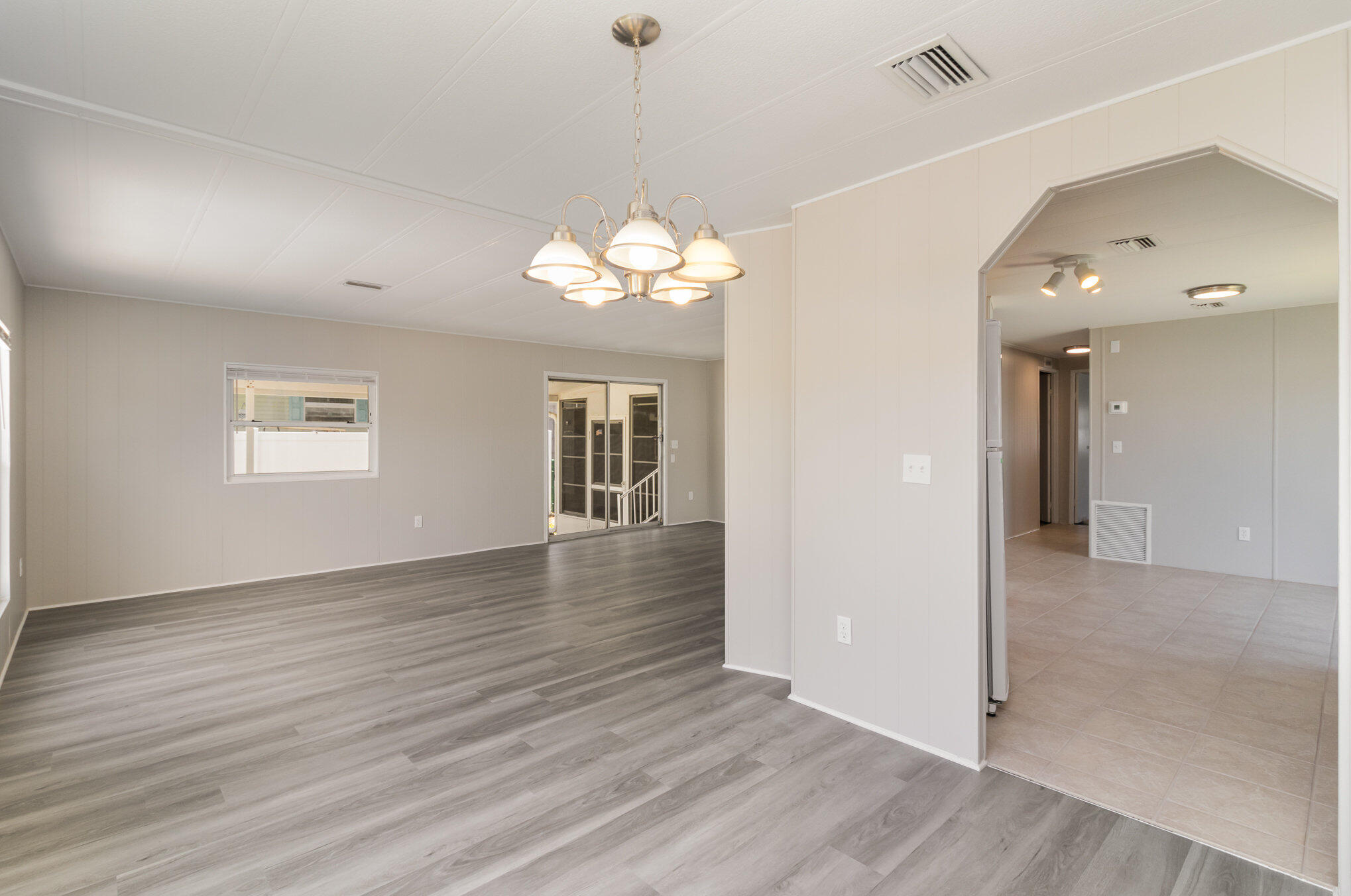 1748 NE Live Oak Street NE