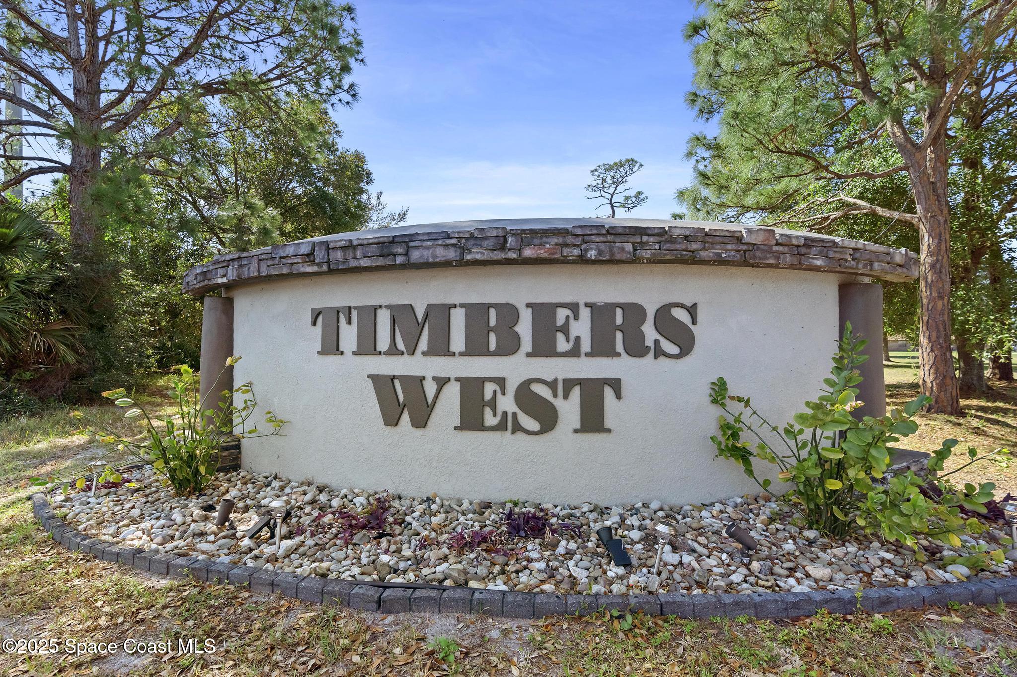 1805 Laurel Oak Drive N