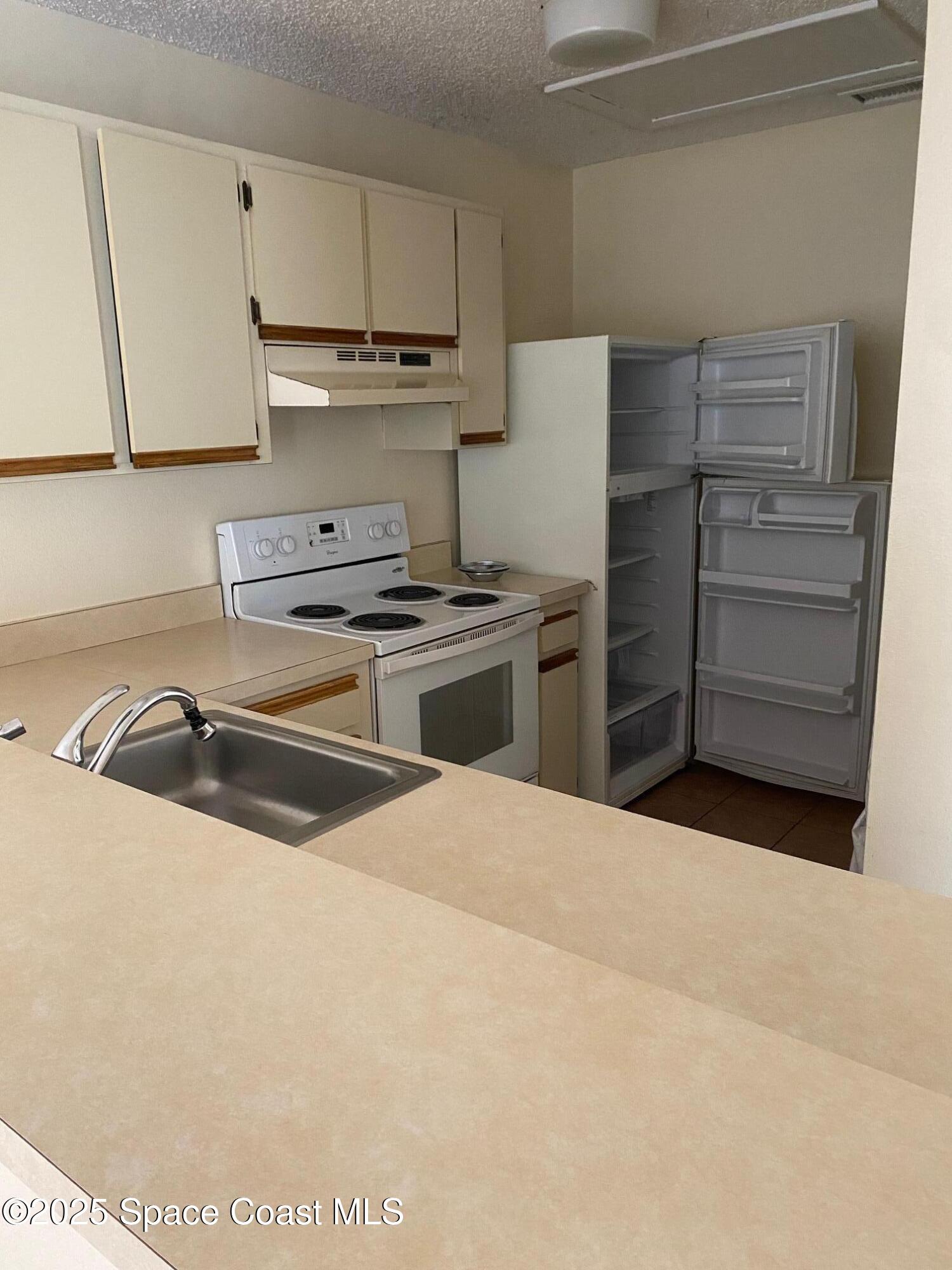 1430 Malibu Circle NE 111