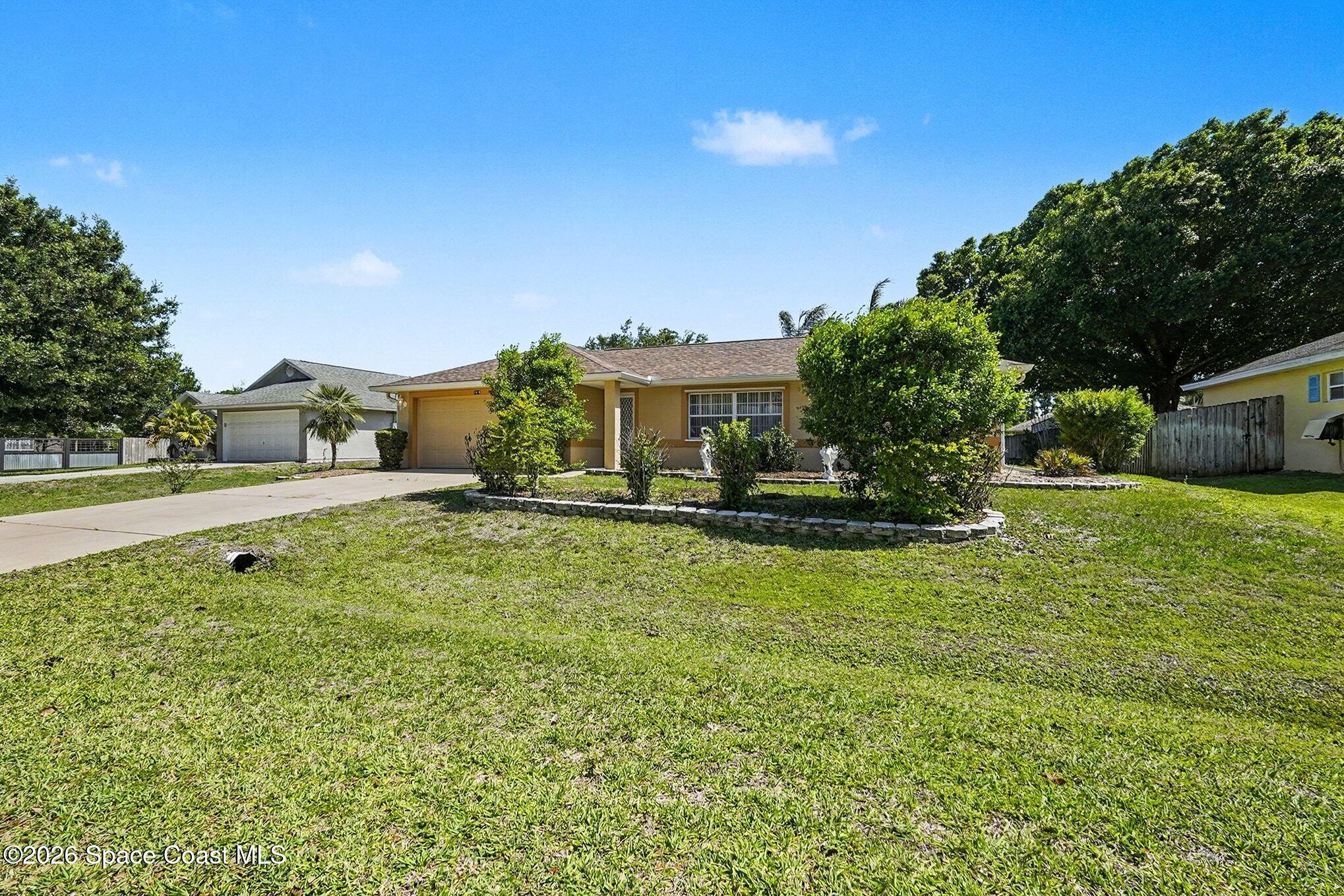 1410 Kaslo Circle NW