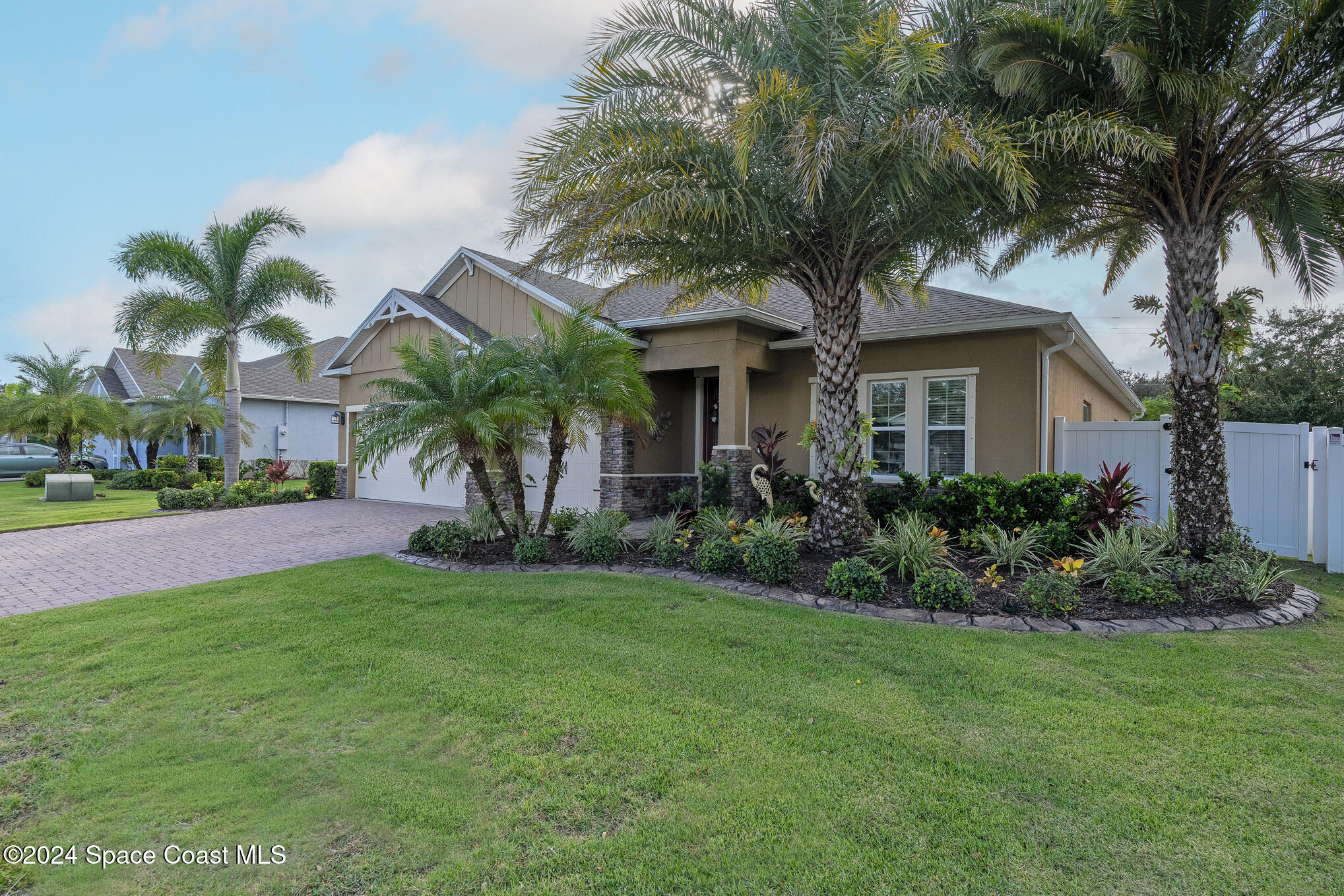 4450 Hebron Drive