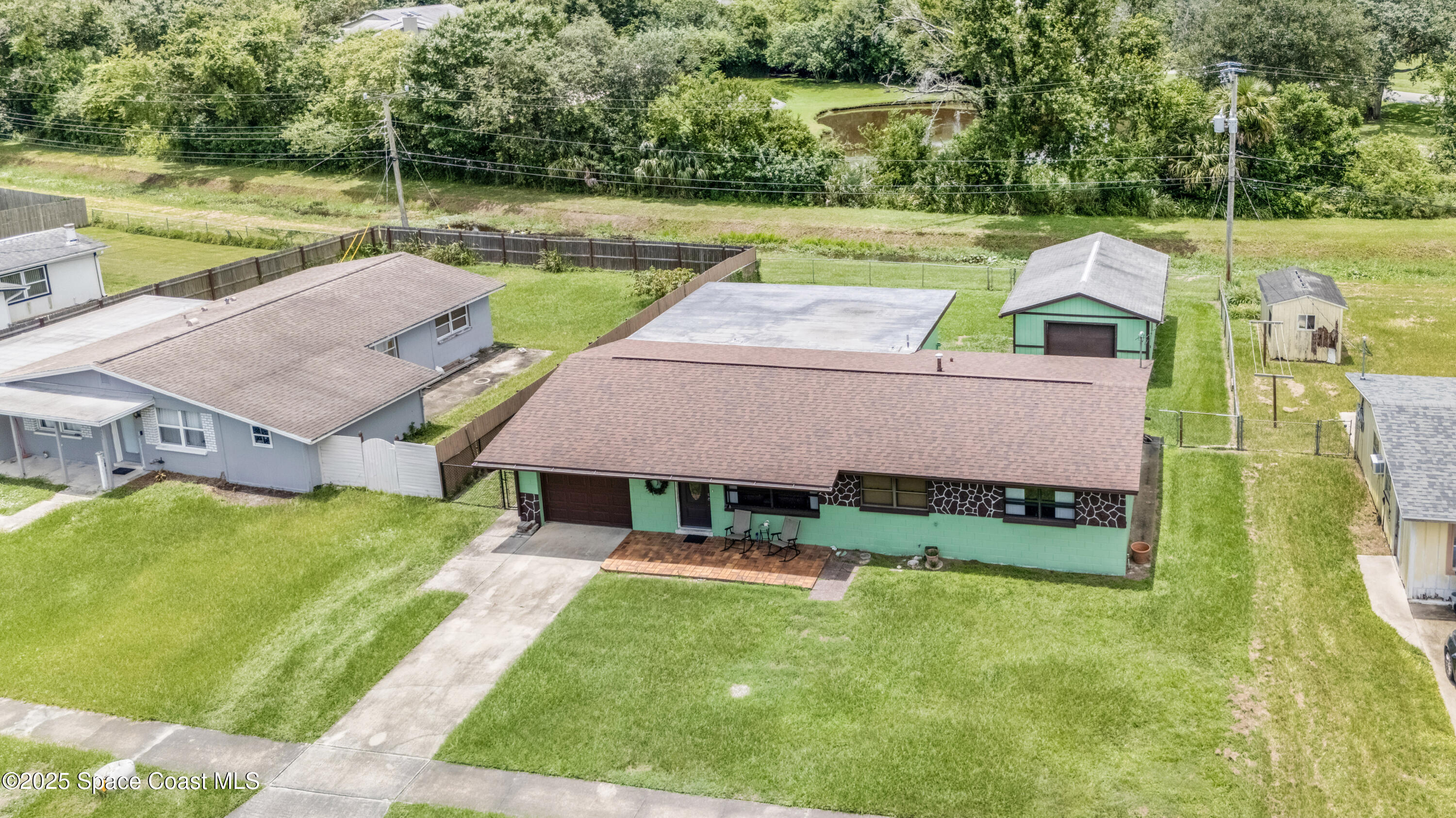 1212 Crescent Drive