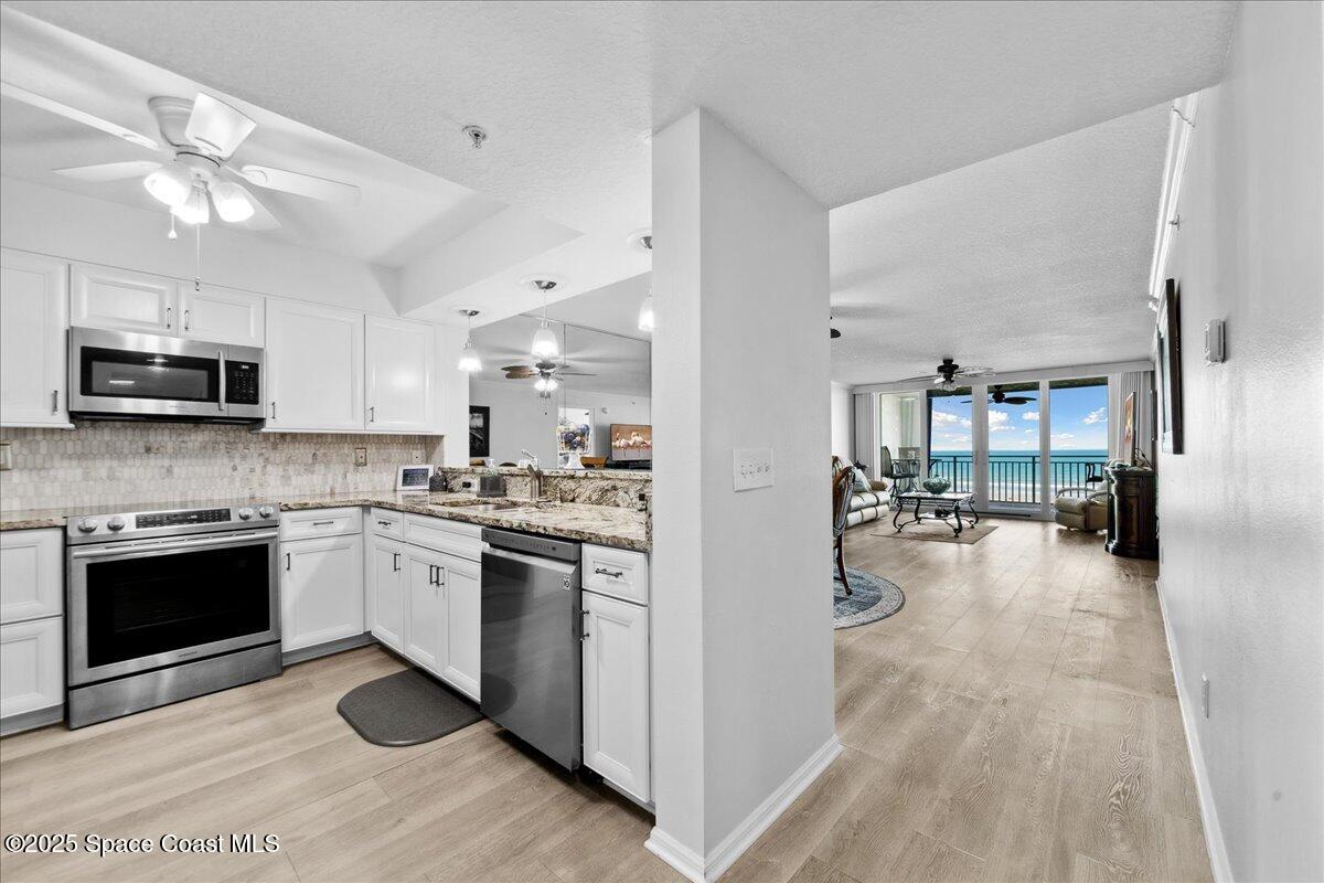425 Buchanan Avenue 404