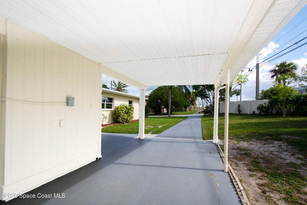 Photo of 64 Knollwood Drive, Rockledge, FL 32955 (MLS # 1060031)