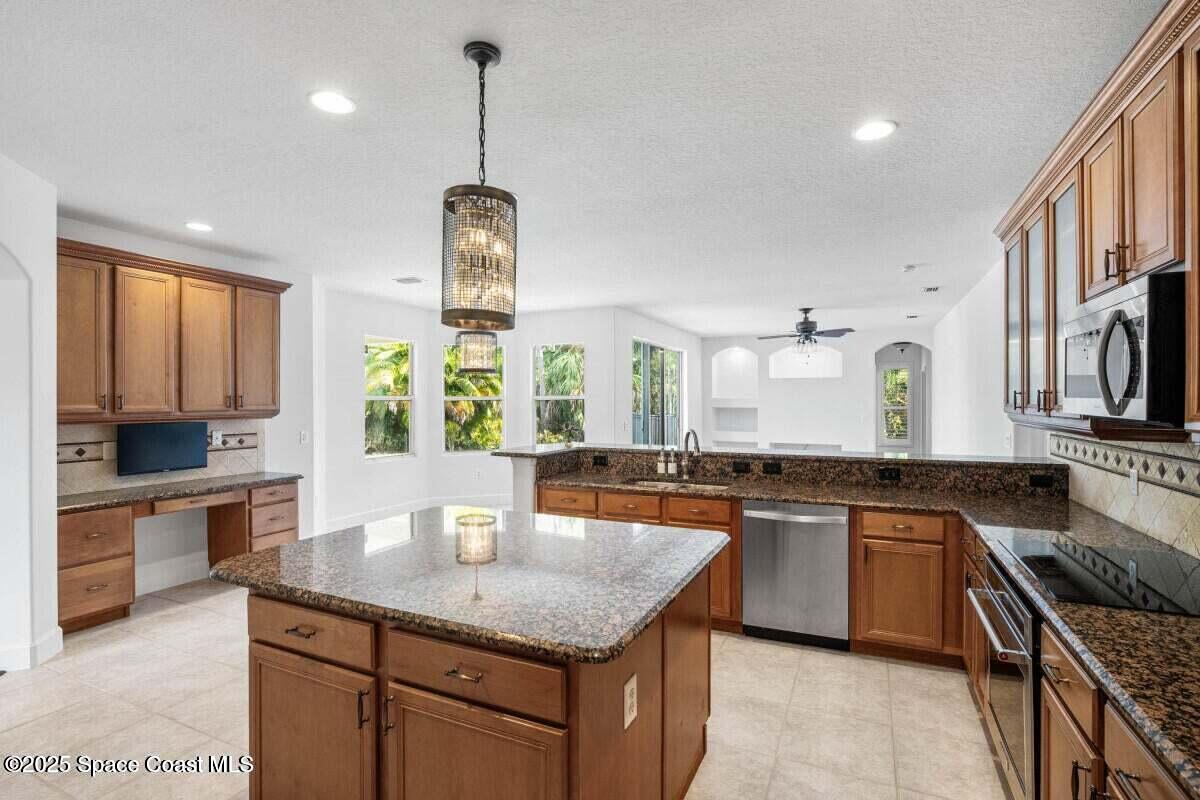 1489 Tipperary Drive