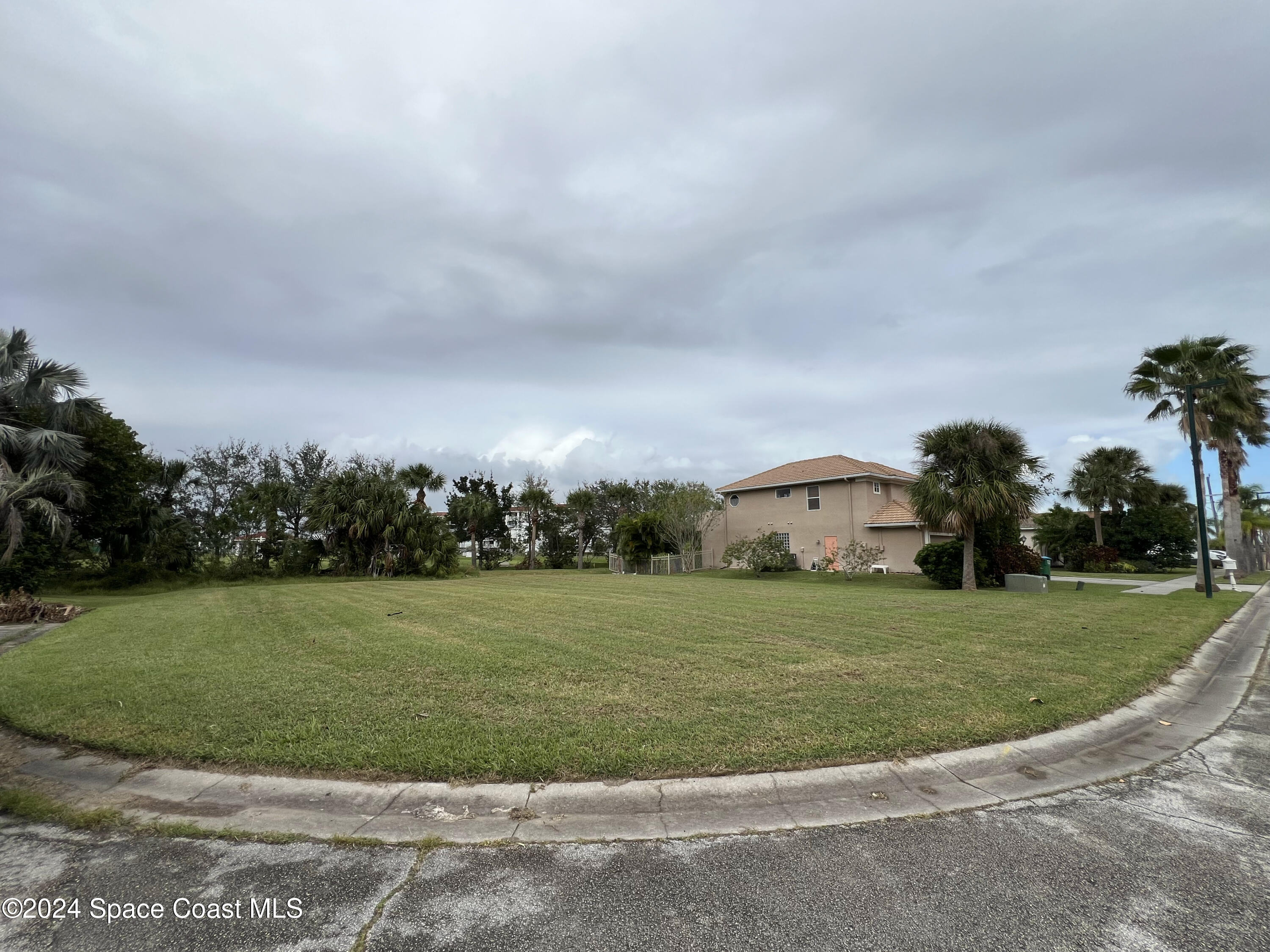 806 W Central Boulevard