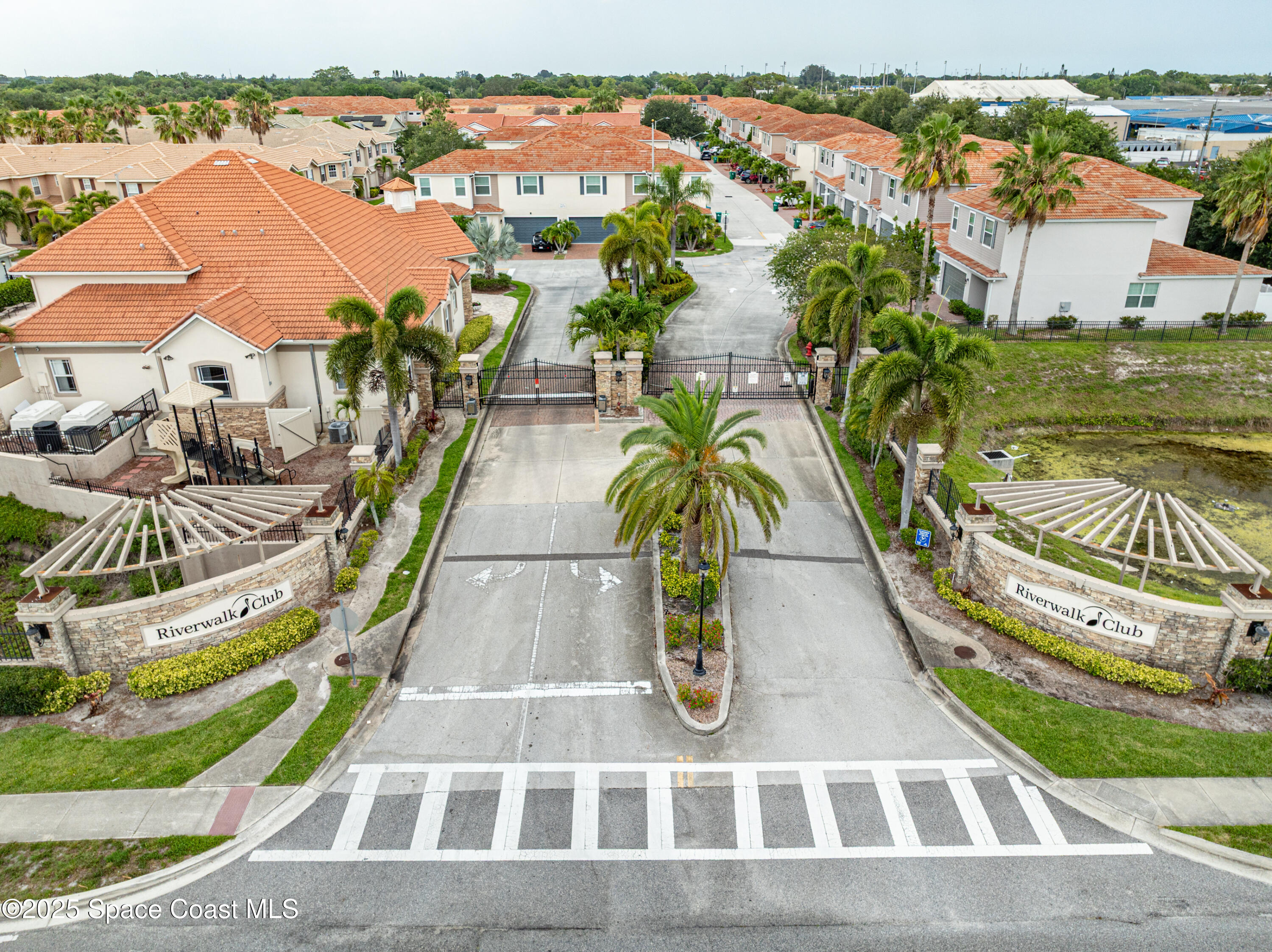 1480 Isabella Drive 103