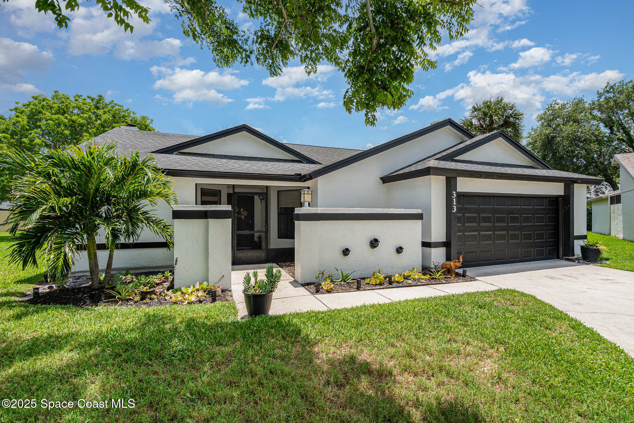 313 Pine Ridge Lane