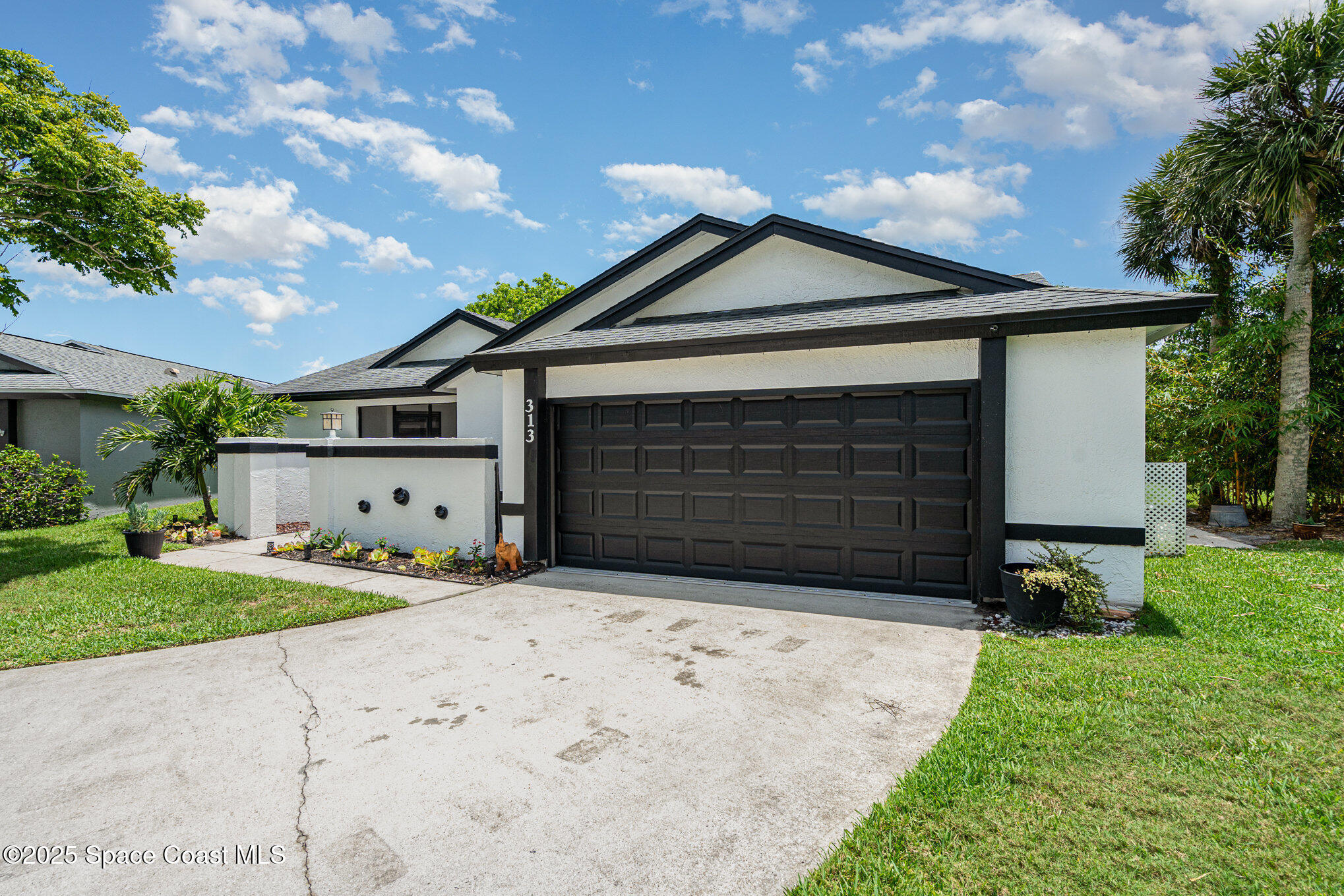 313 Pine Ridge Lane