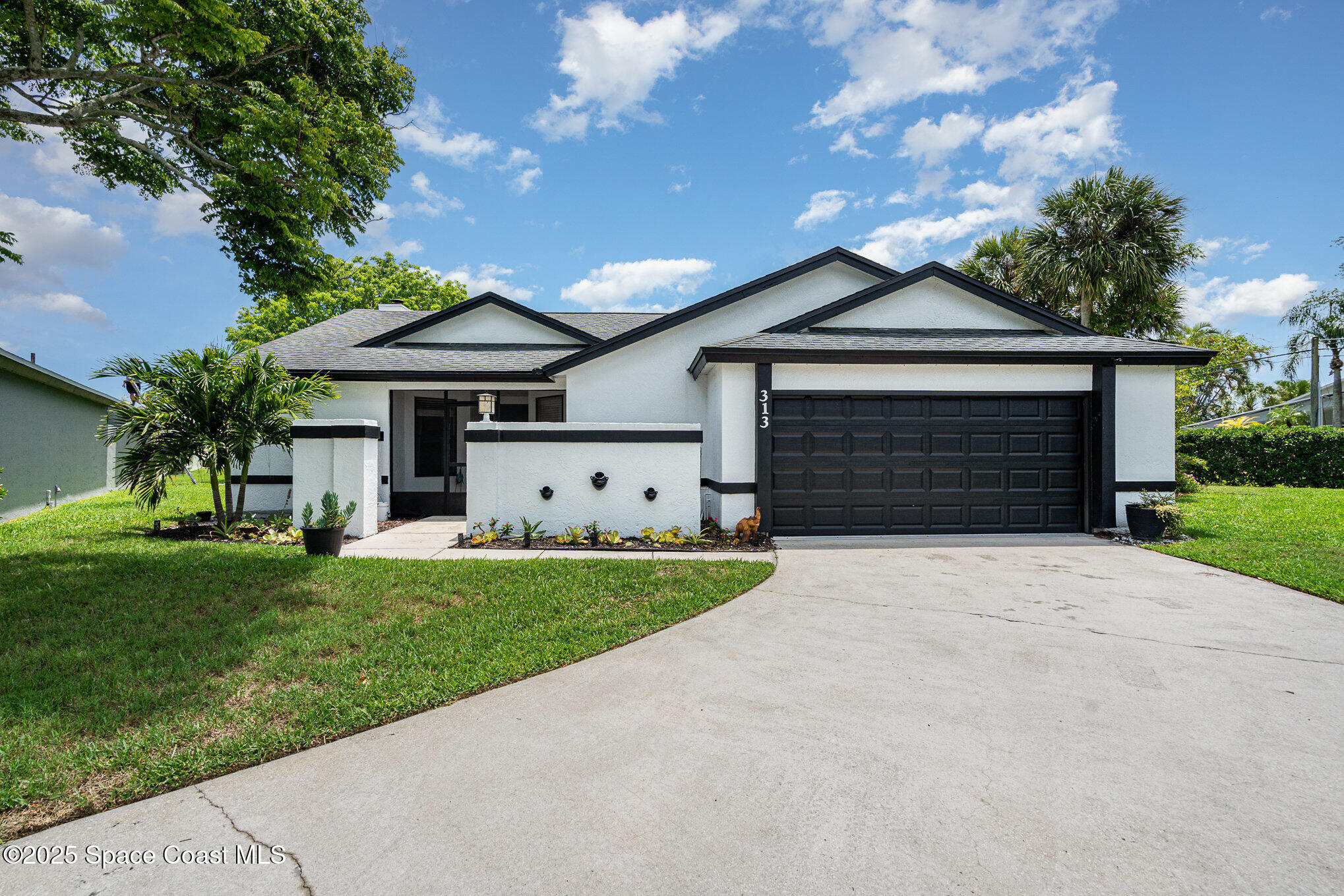 313 Pine Ridge Lane