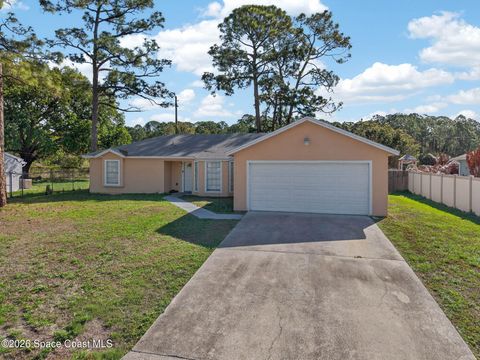 1627 Glencove Avenue NW Palm Bay FL 32907