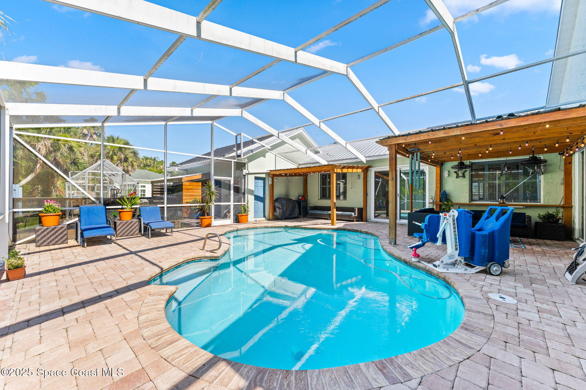 3745 Indian River Drive