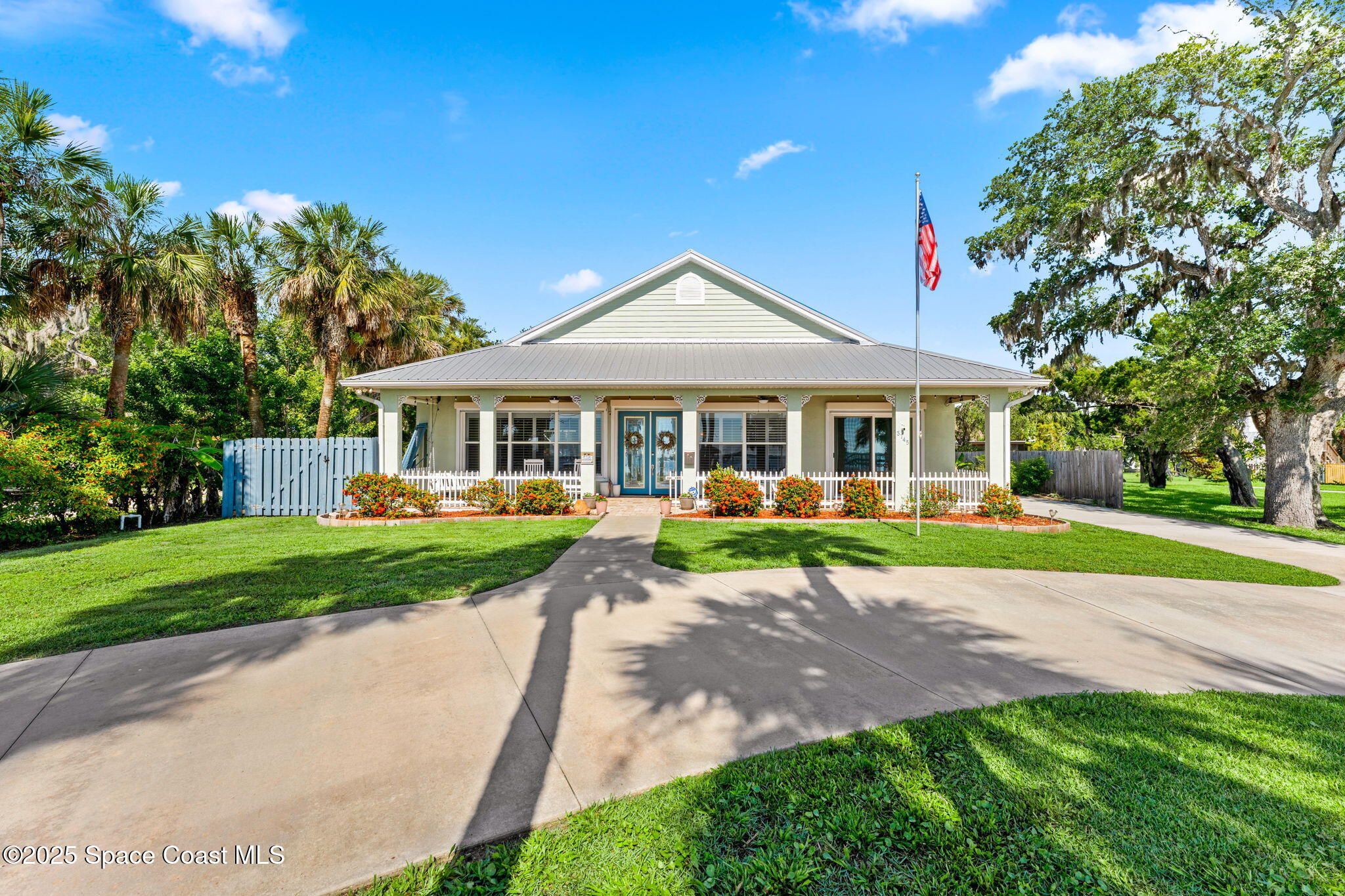 3745 Indian River Drive